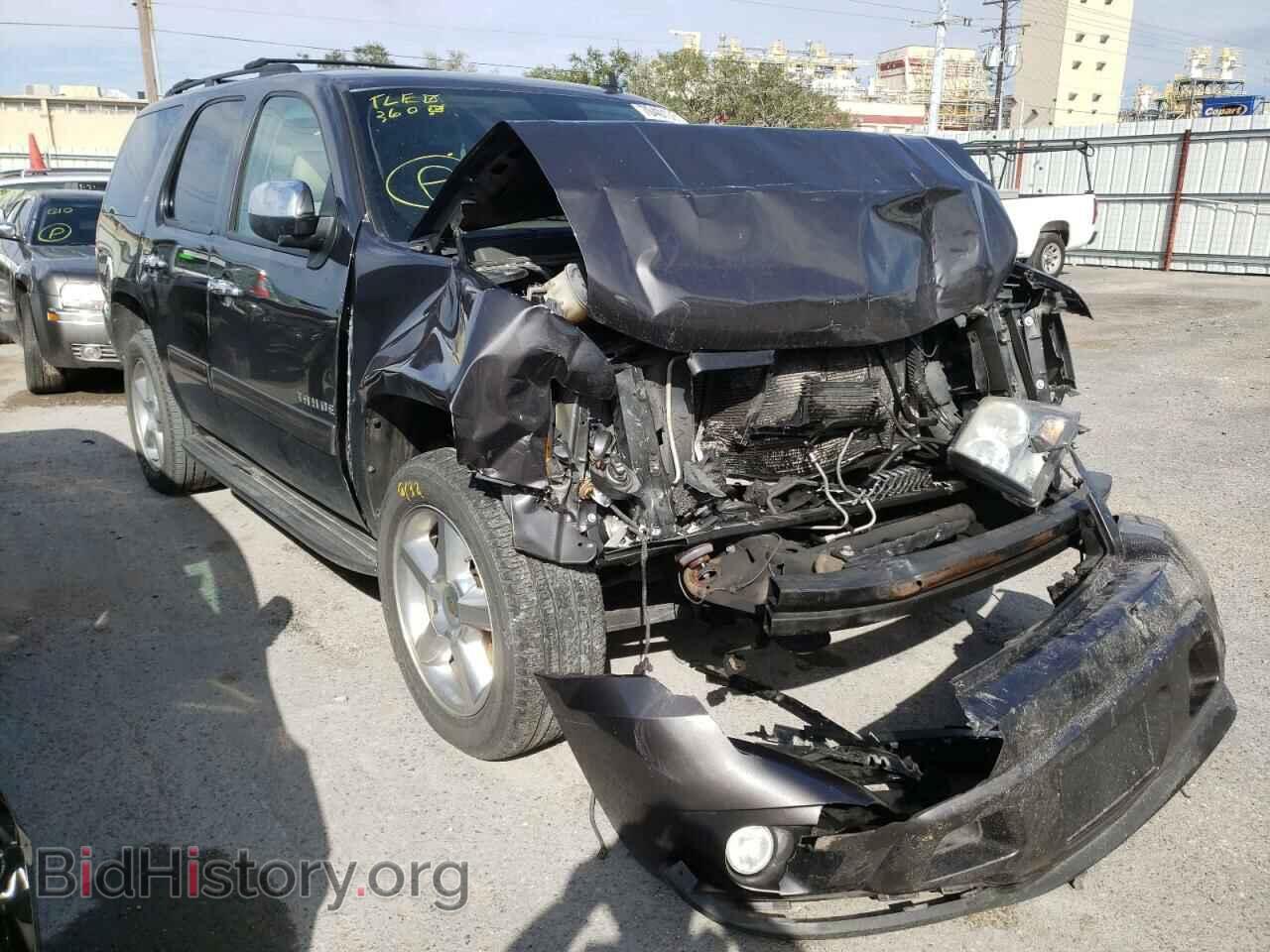 Фотография 1GNSCBE00BR250722 - CHEVROLET TAHOE 2011
