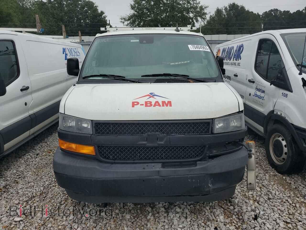 2019 CHEVROLET EXPRESS - VIN: 1GCWGAFG9K1348151 - Фото 5