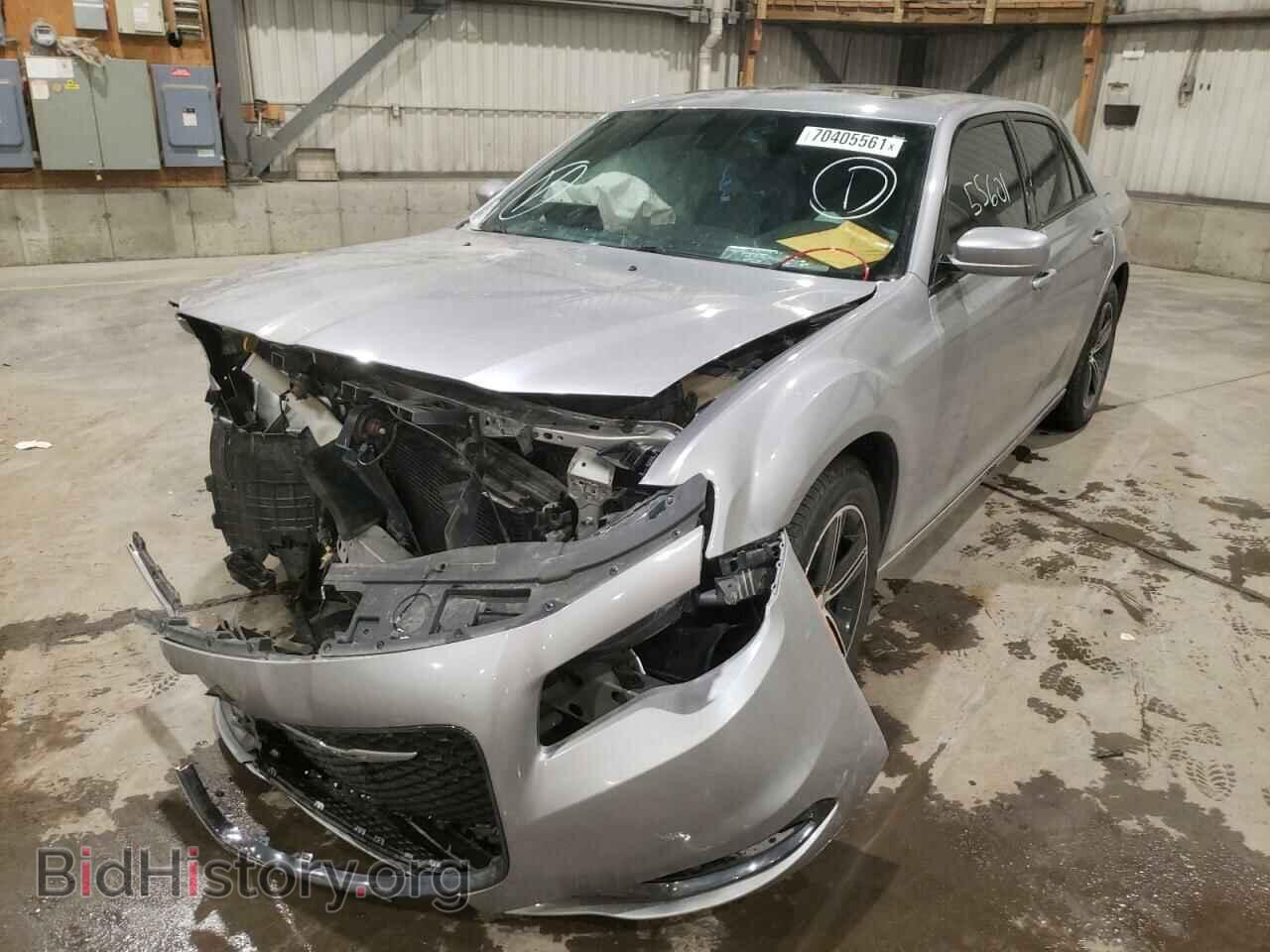 2016 CHRYSLER 300 - VIN: 2C3CCABG7GH286900 - Фото 2