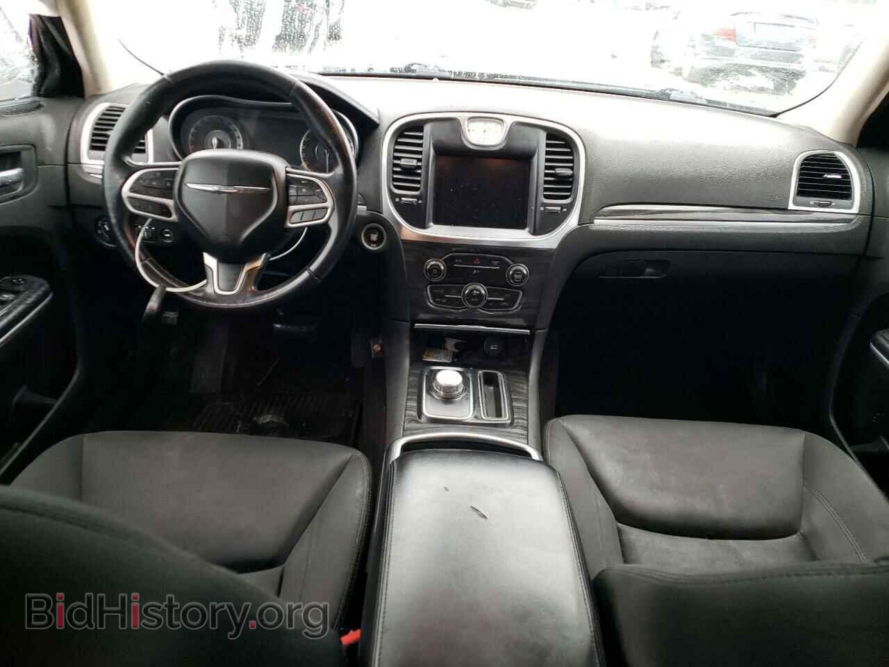 2019 CHRYSLER 300 - VIN: 2C3CCAAGXKH507237 - Фото 8