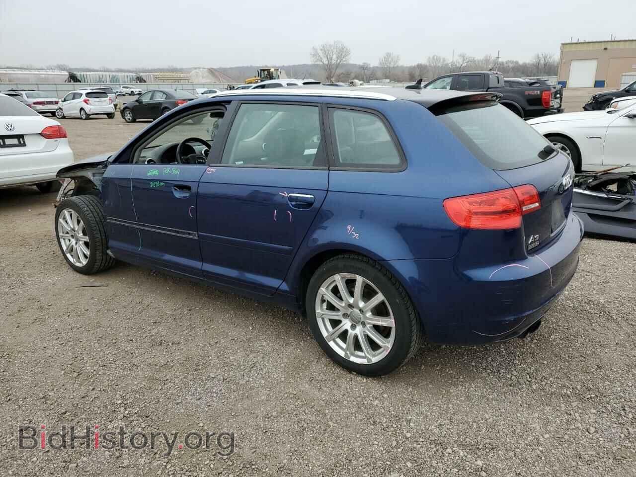 2011 AUDI A3 - VIN: WAUMFAFMXBA142236 - Фото 2