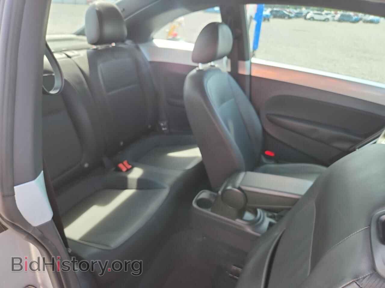 2014 VOLKSWAGEN BEETLE - VIN: 3VWJX7AT3EM619629 - Фото 10