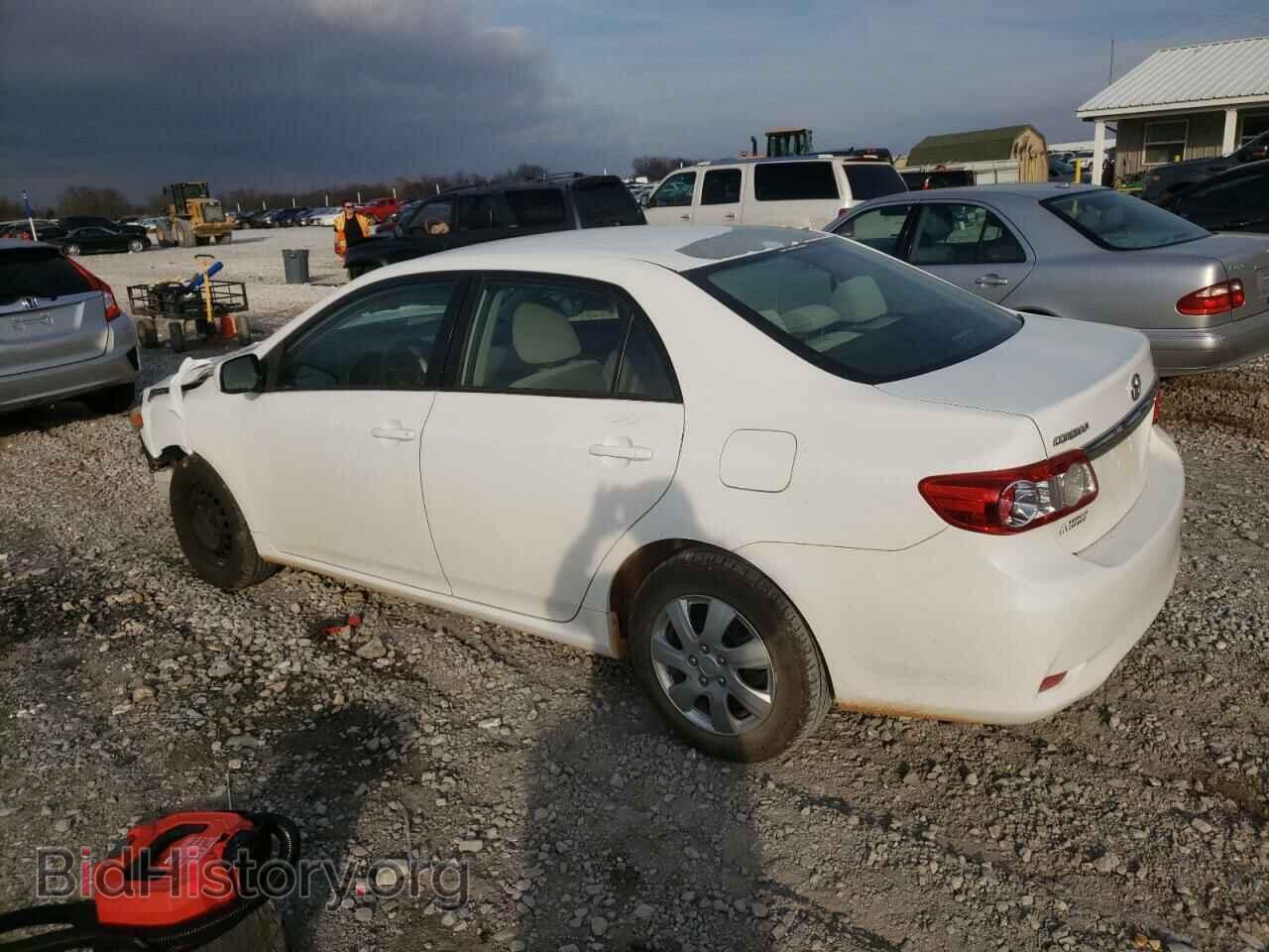 2011 TOYOTA COROLLA - VIN: JTDBU4EEXBJ091753 - Фото 2
