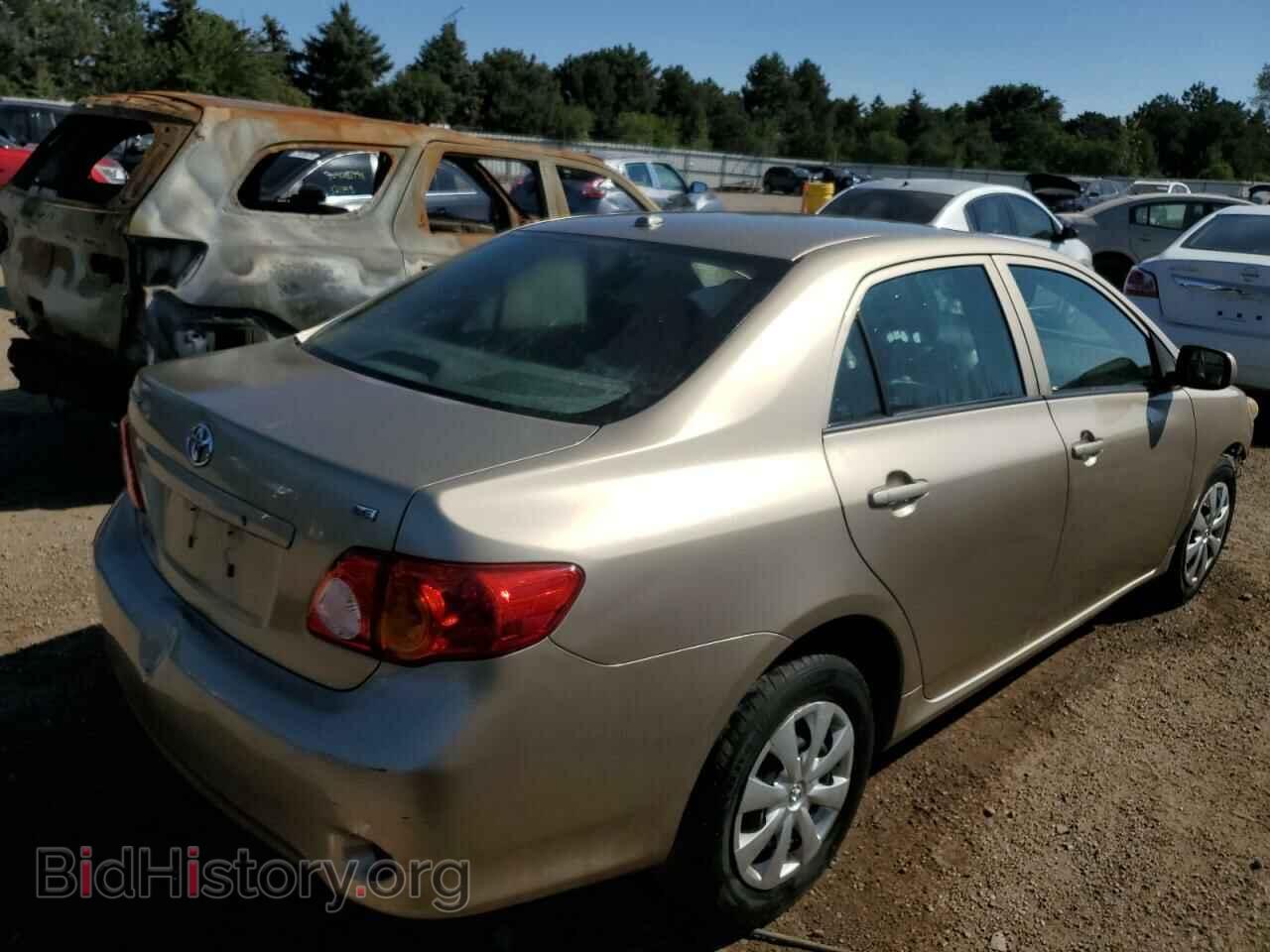 2010 TOYOTA COROLLA - VIN: 1NXBU4EE9AZ244017 - Фото 3