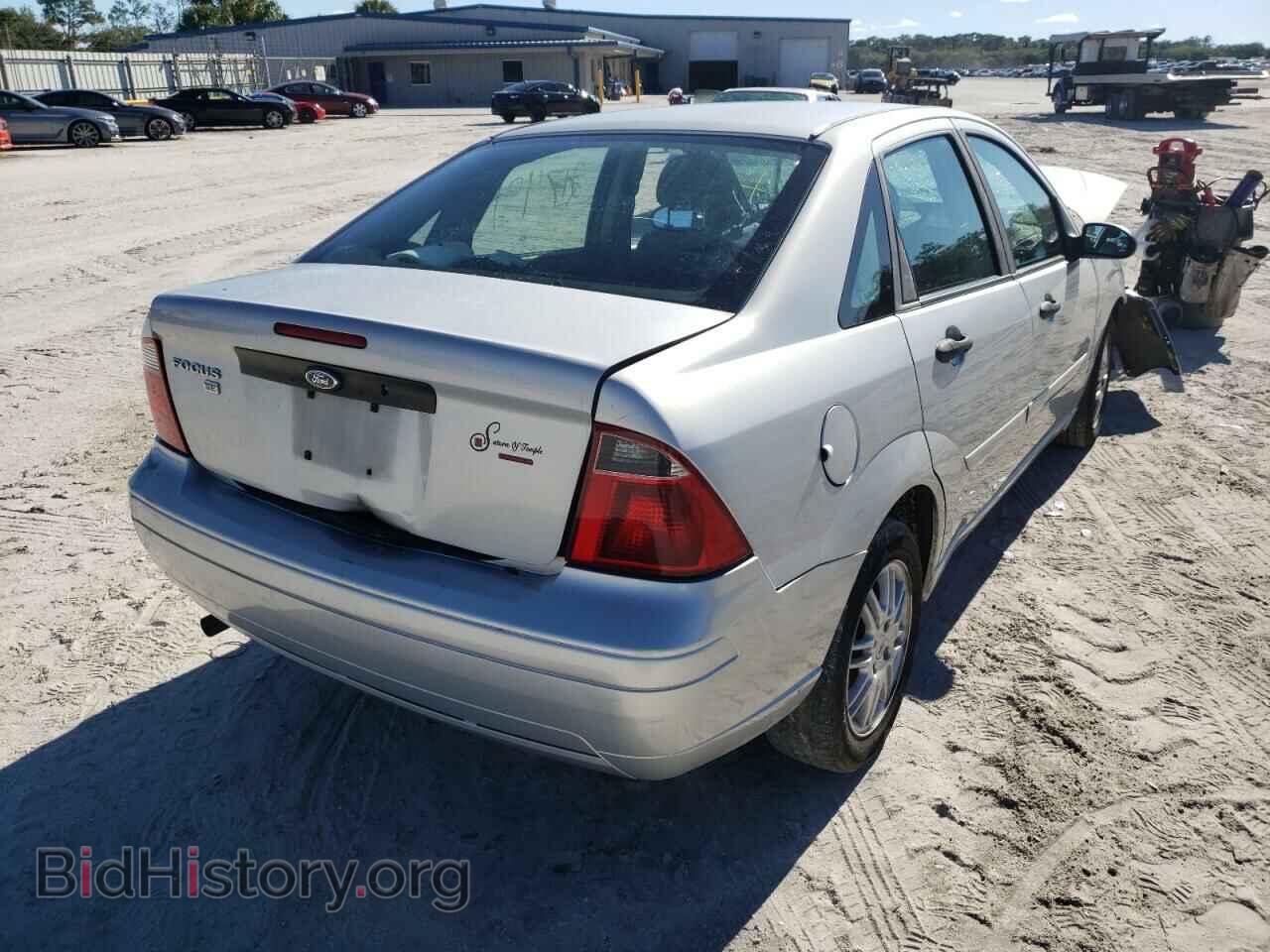 2007 FORD FOCUS - VIN: 1FAFP34N37W251282 - Фото 4