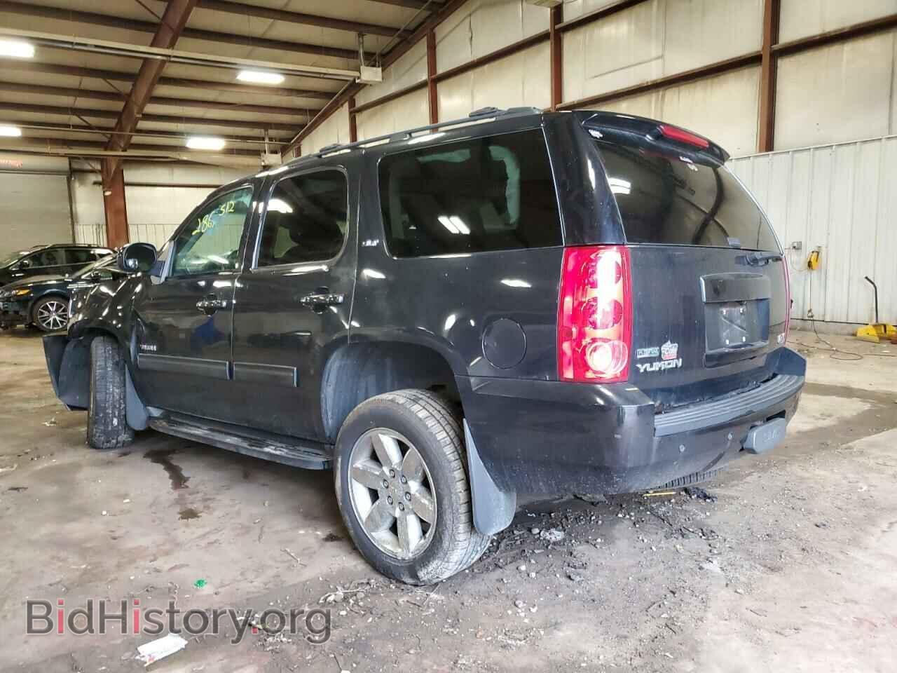 2011 GMC YUKON - VIN: 1GKS2CE03BR215372 - Фото 2