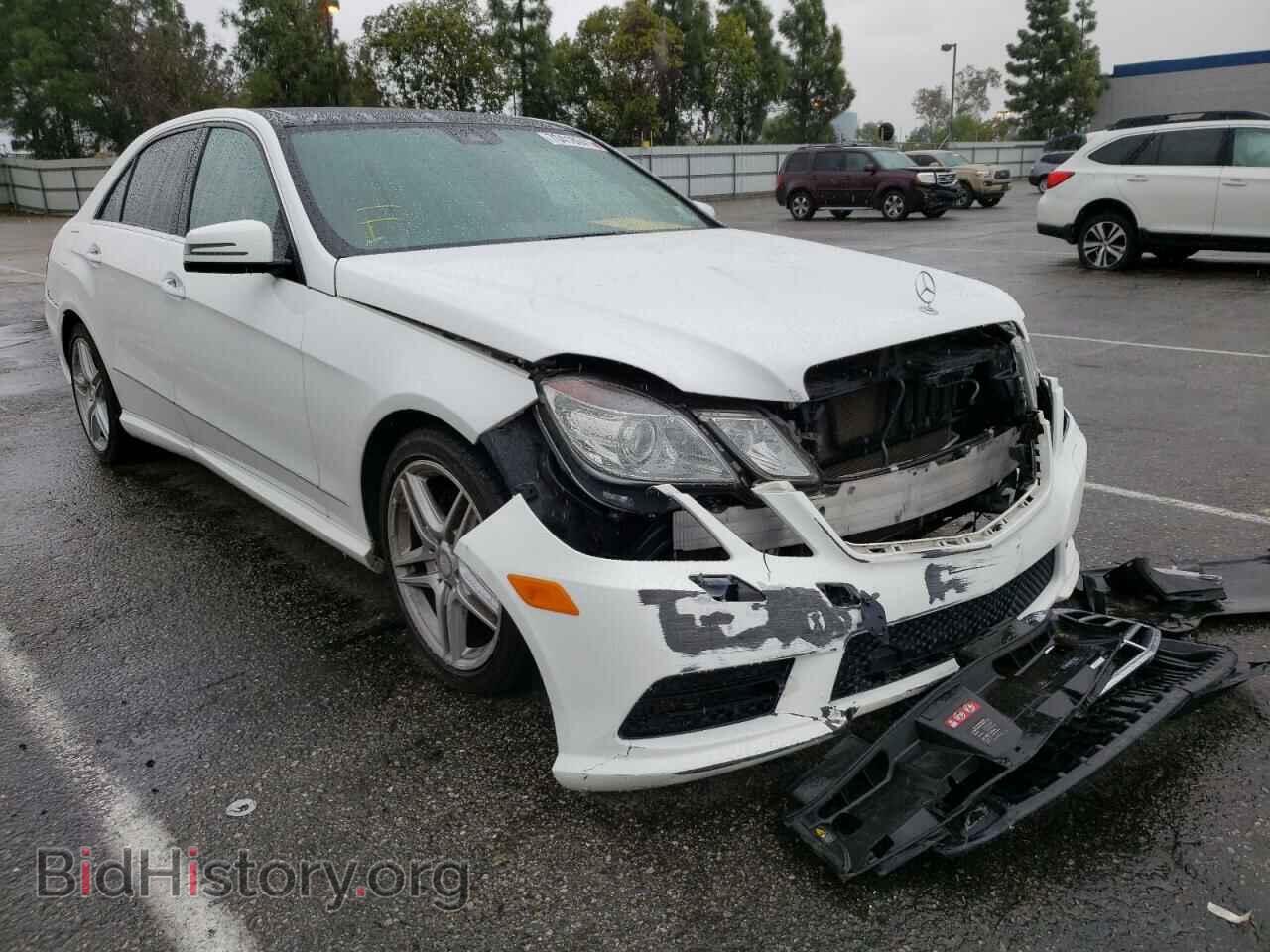 Photo WDDHF5KB9DA687515 - MERCEDES-BENZ E-CLASS 2013