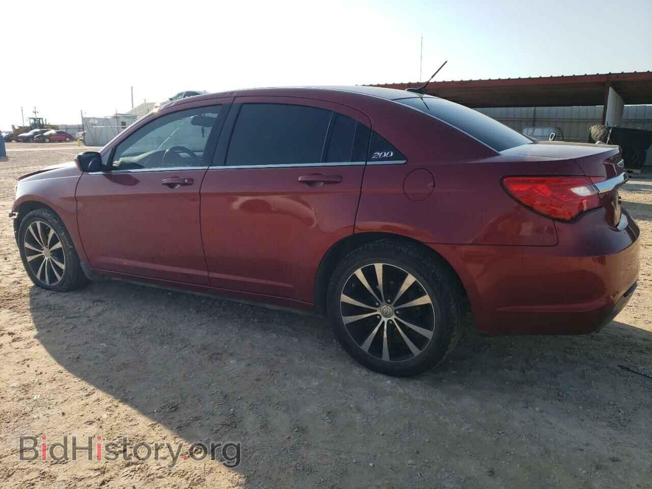 2013 CHRYSLER 200 - VIN: 1C3CCBCG2DN520626 - Фото 2