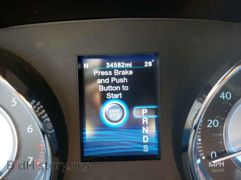 2012 Chrysler 300 (VIN 2C3CCAGG0CH238321) — photo 8 of 10