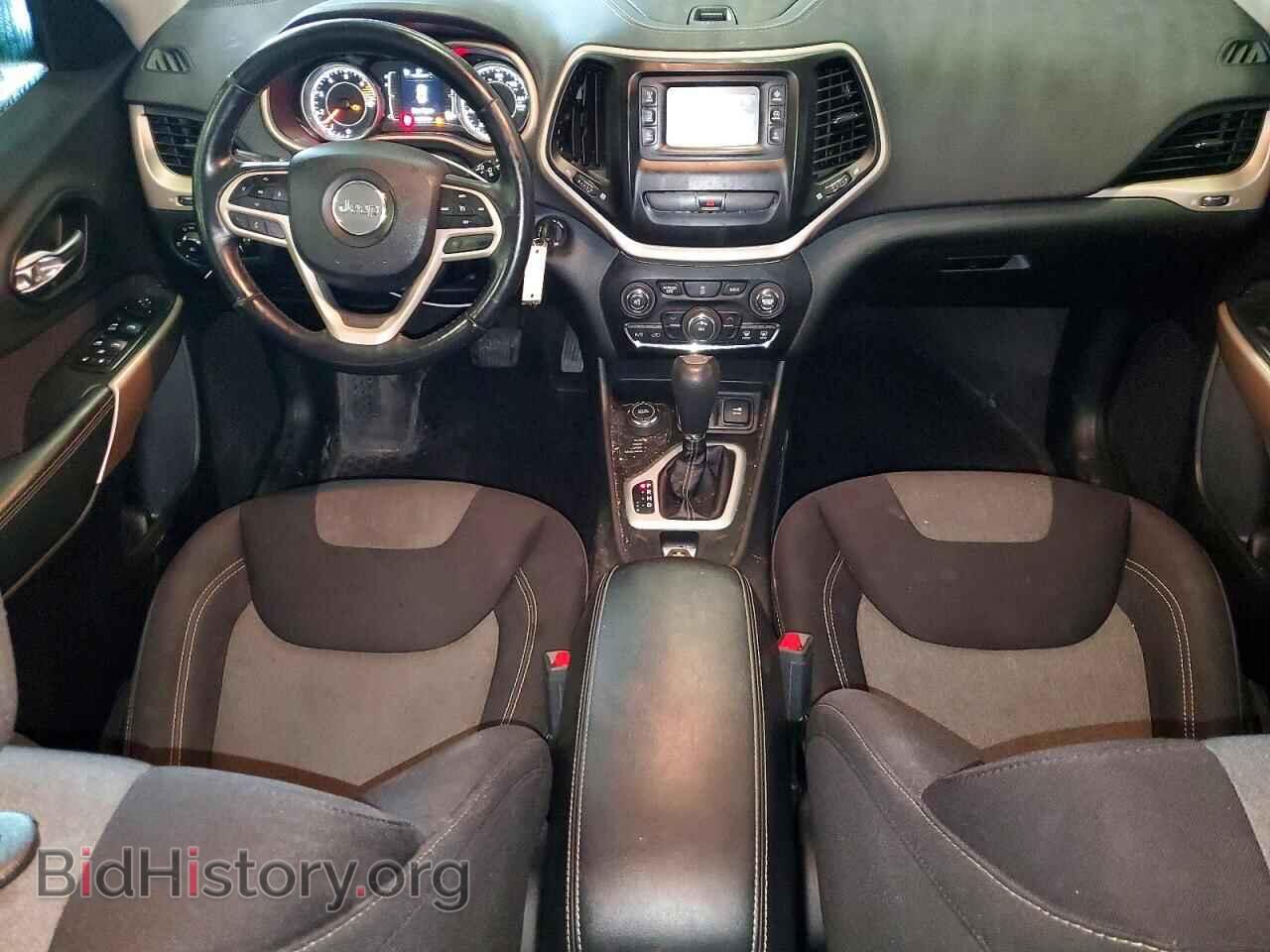 2018 Jeep CHEROKEE (VIN 1C4PJMCB3JD505797) — photo 8 of 14