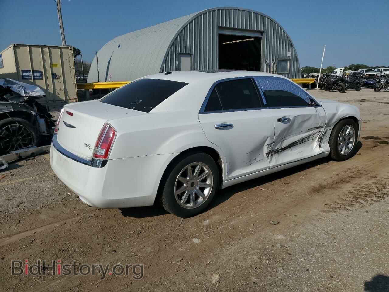 2011 CHRYSLER 300 - VIN: 2C3CA6CT6BH598889 - Фото 3