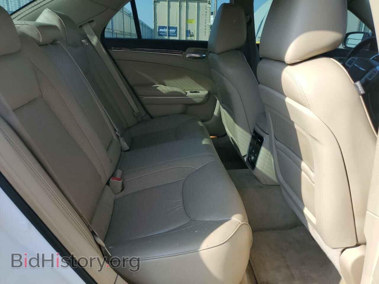 2011 CHRYSLER 300 - VIN: 2C3CA6CT6BH598889 - Фото 10