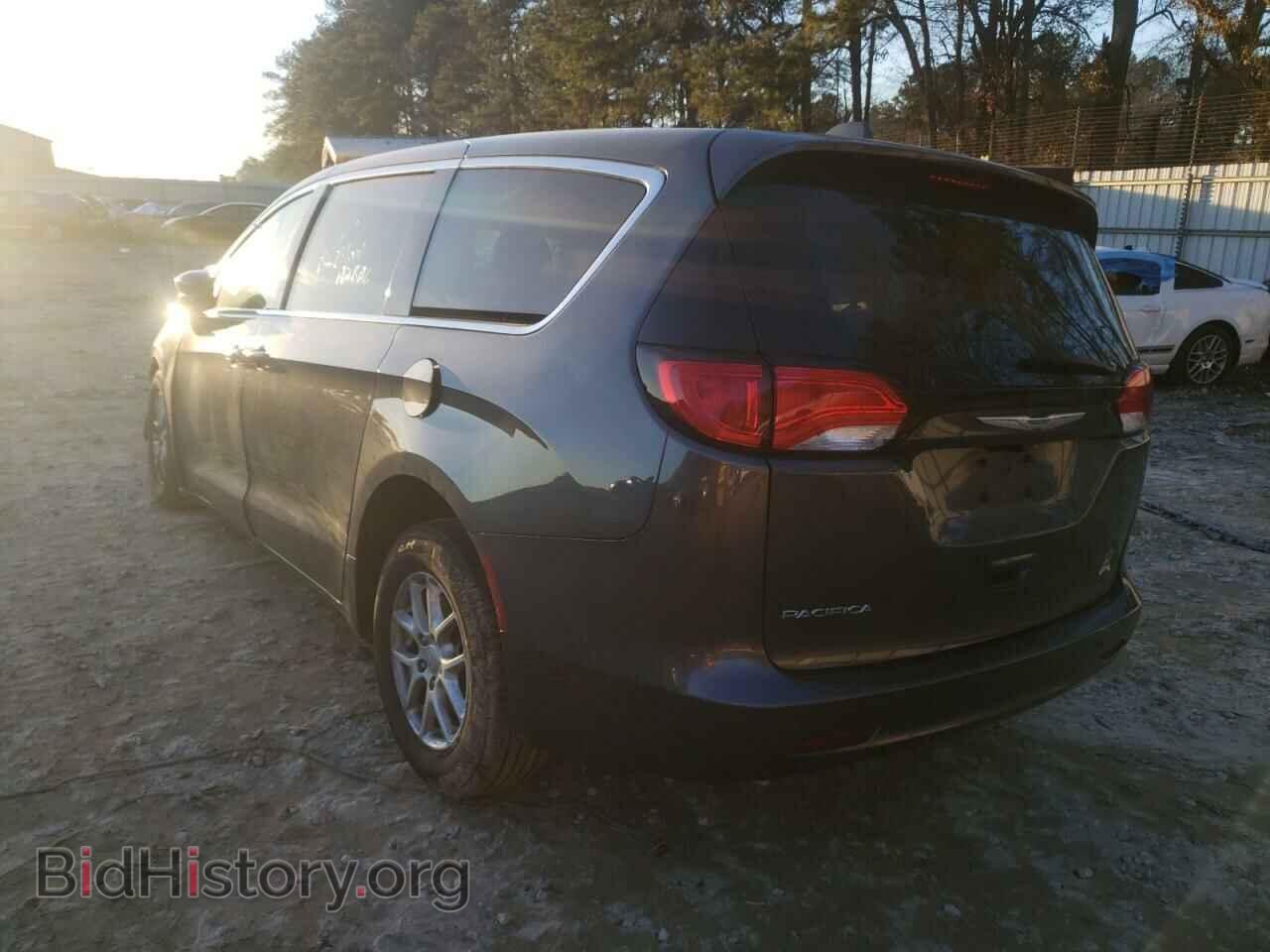 2017 CHRYSLER PACIFICA - VIN: 2C4RC1DG6HR663747 - Фото 3