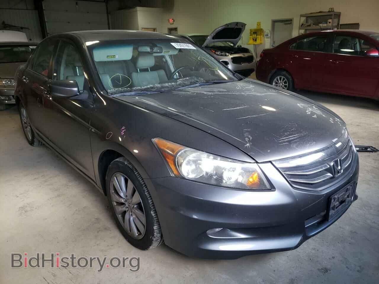 Фотография 1HGCP3F84BA005675 - HONDA ACCORD 2011