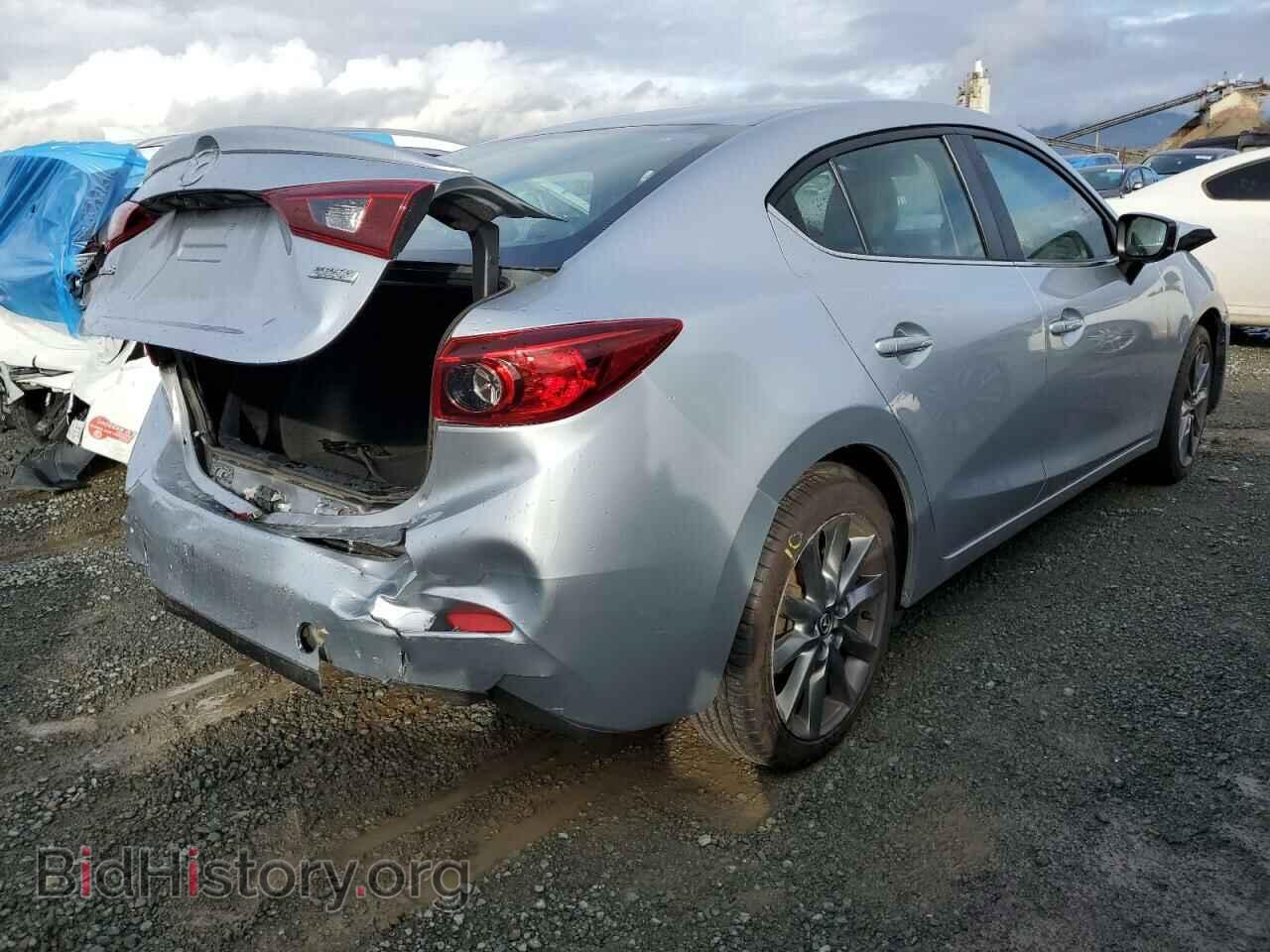 2018 MAZDA 3 - VIN: 3MZBN1V30JM205820 - Фото 3