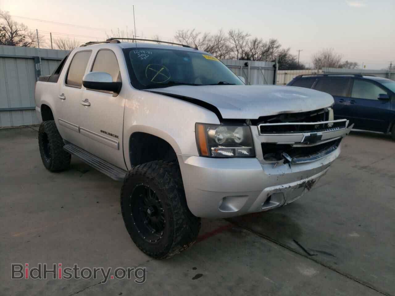 Photo 3GNMCEE07BG135075 - CHEVROLET AVALANCHE 2011