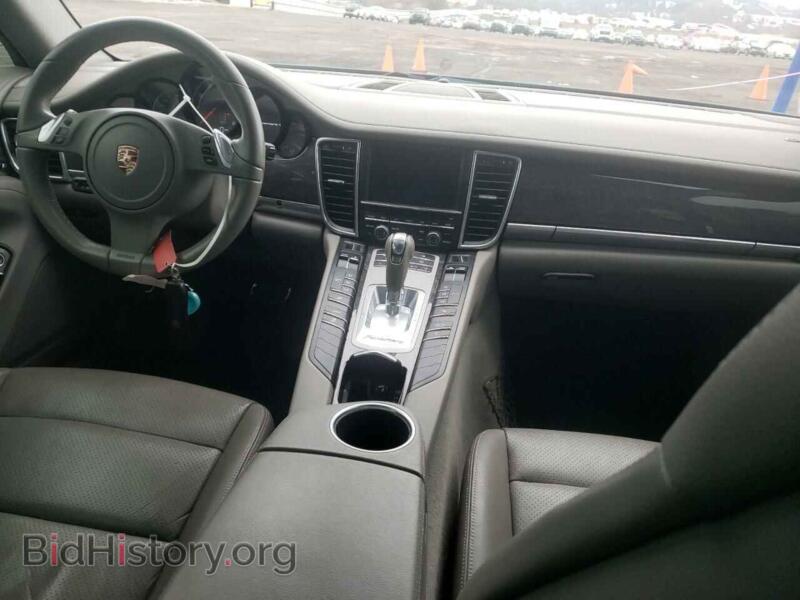 2011 Porsche PANAMERA (VIN WP0AA2A71BL011132) — фото 8 из 12
