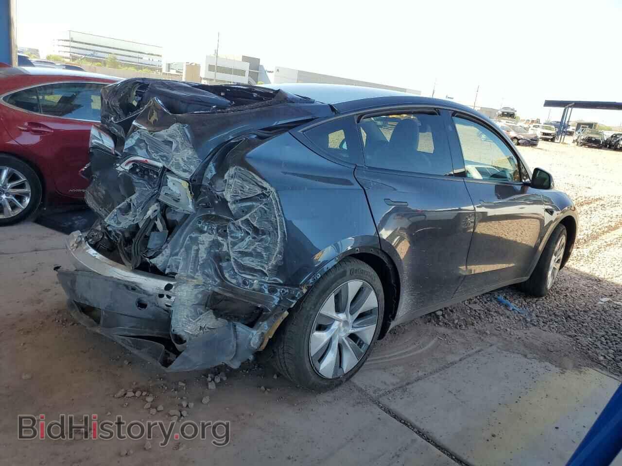 2024 TESLA MODEL Y - VIN: 7SAYGAEE4RF077075 - Фото 3