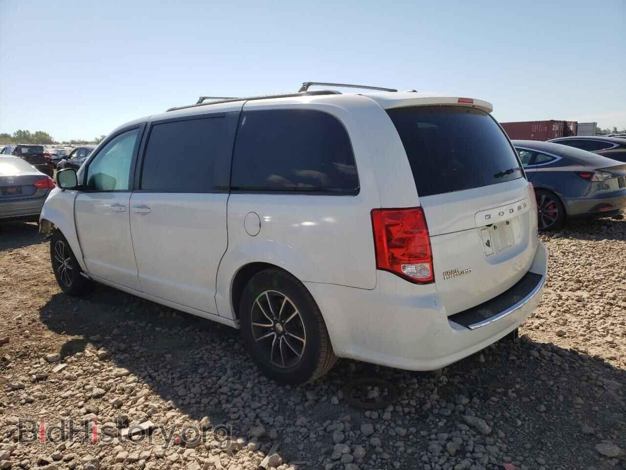 2018 DODGE CARAVAN - VIN: 2C4RDGEG1JR223830 - Фото 2