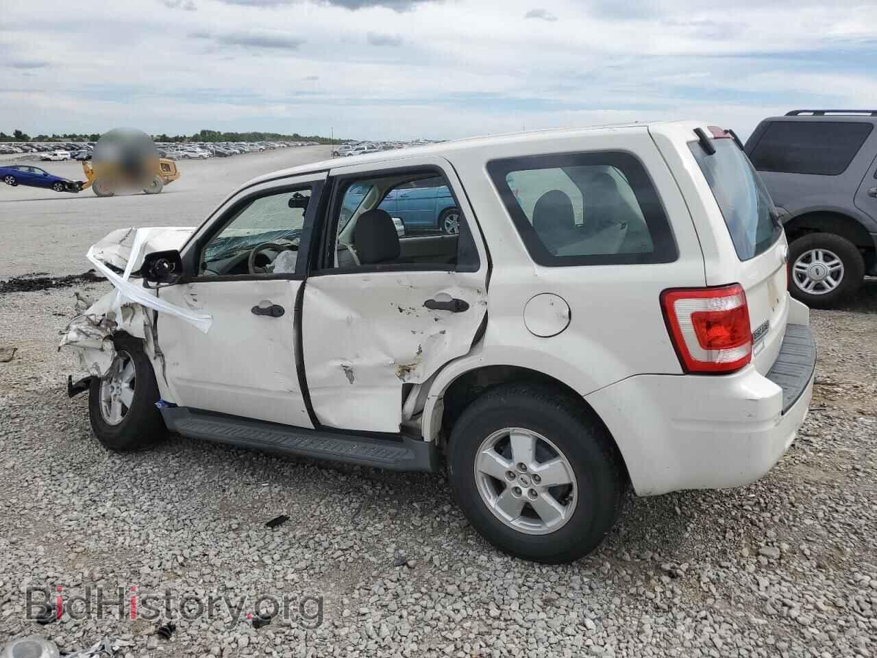 2010 FORD ESCAPE - VIN: 1FMCU0C73AKA53108 - Фото 2