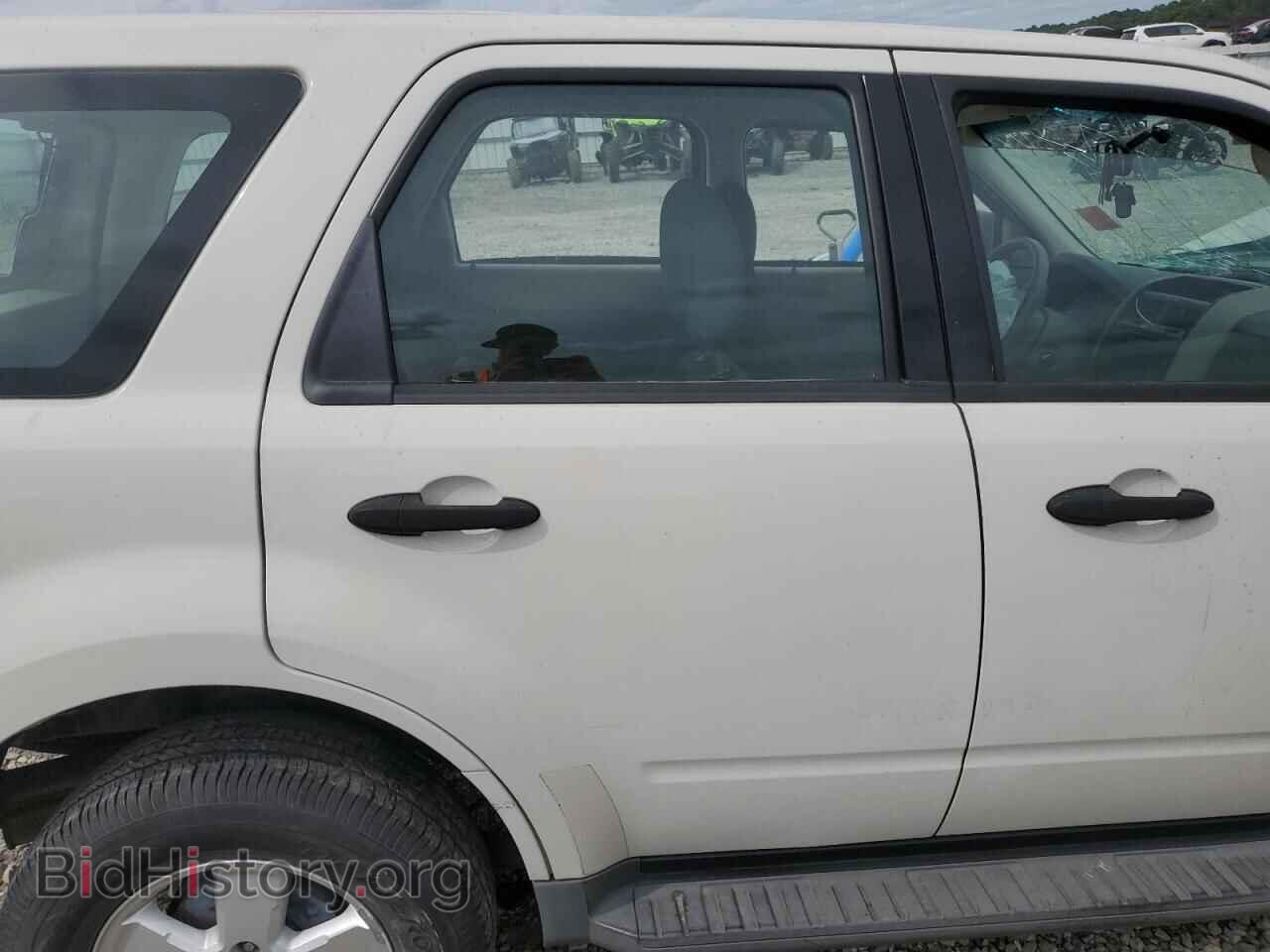 2010 FORD ESCAPE - VIN: 1FMCU0C73AKA53108 - Фото 11