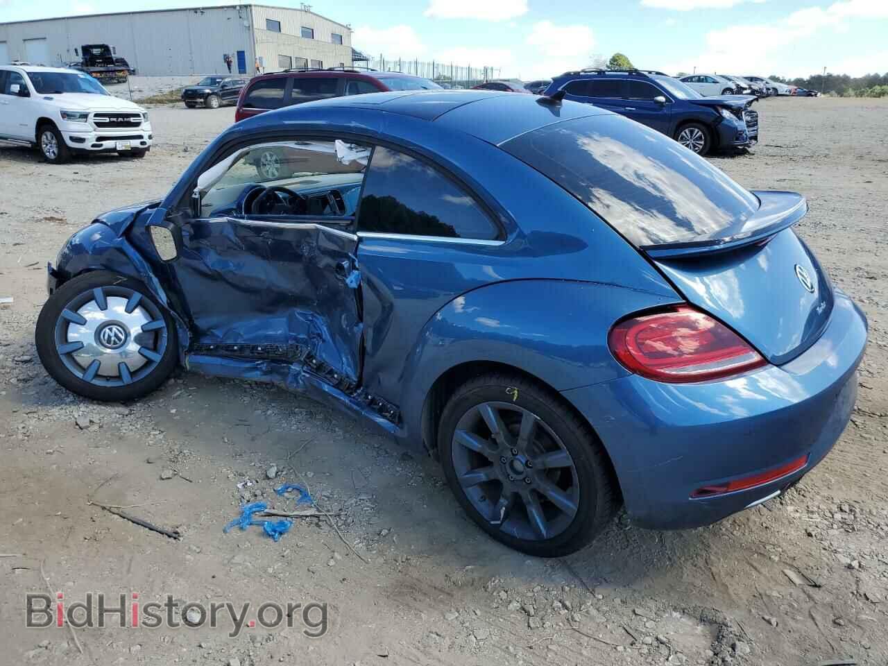 2019 VOLKSWAGEN BEETLE - VIN: 3VWJD7AT8KM710111 - Фото 2