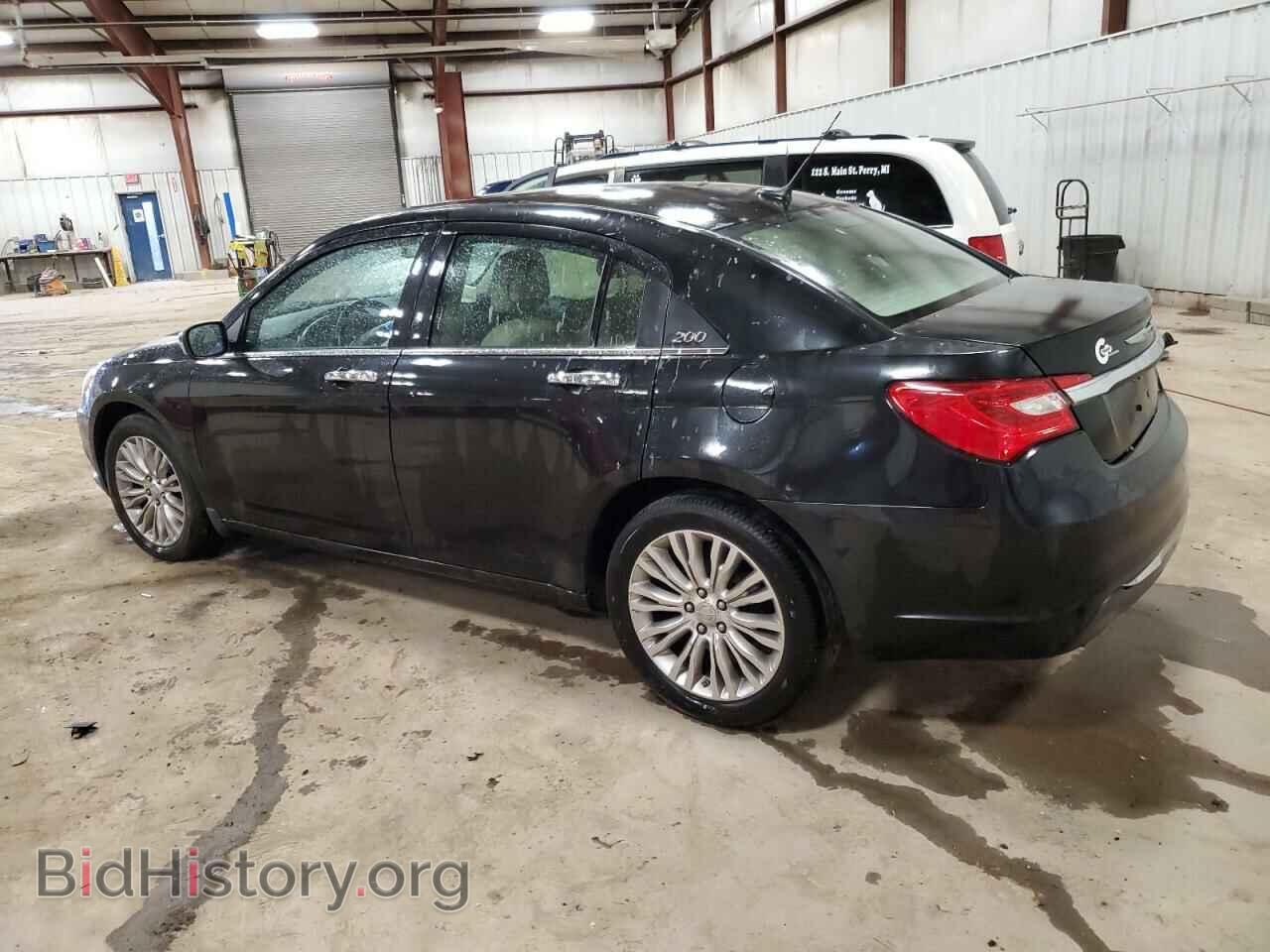 2011 CHRYSLER 200 - VIN: 1C3BC2FG5BN503226 - Фото 2