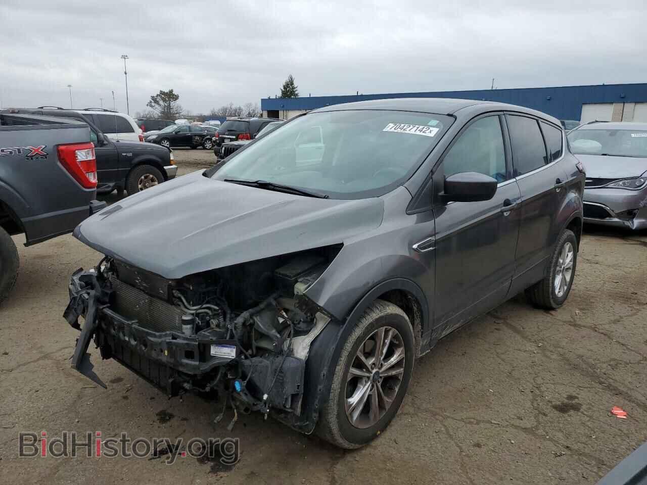 Фотография 1FMCU0GD0HUD27119 - FORD ESCAPE 2017