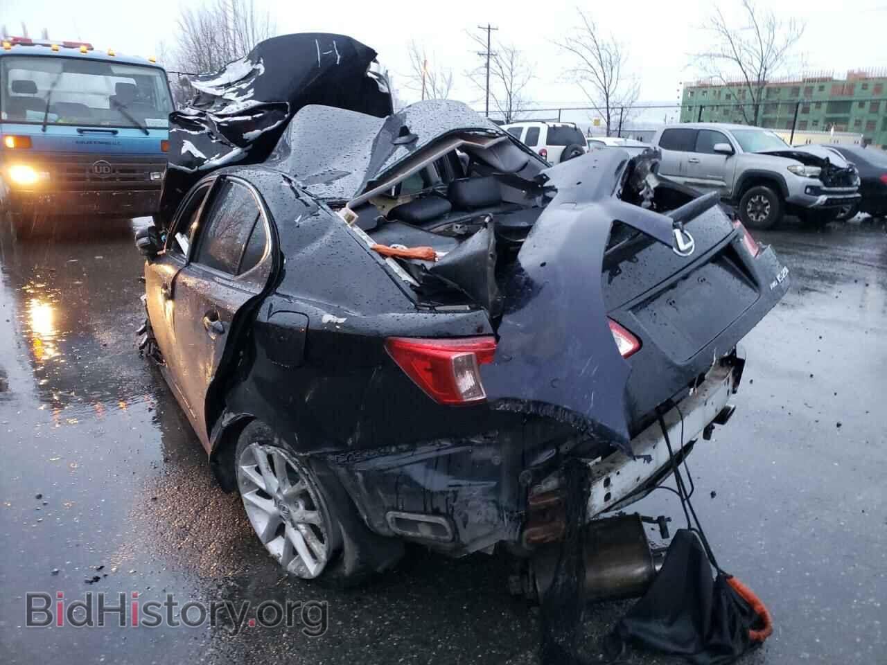2011 LEXUS IS - VIN: JTHCF5C21B5045961 - Photo 3