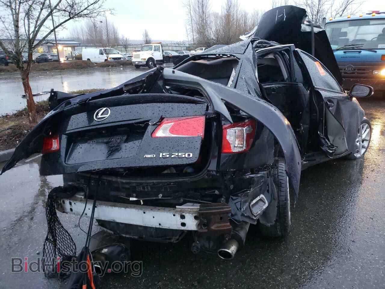 2011 LEXUS IS - VIN: JTHCF5C21B5045961 - Photo 4