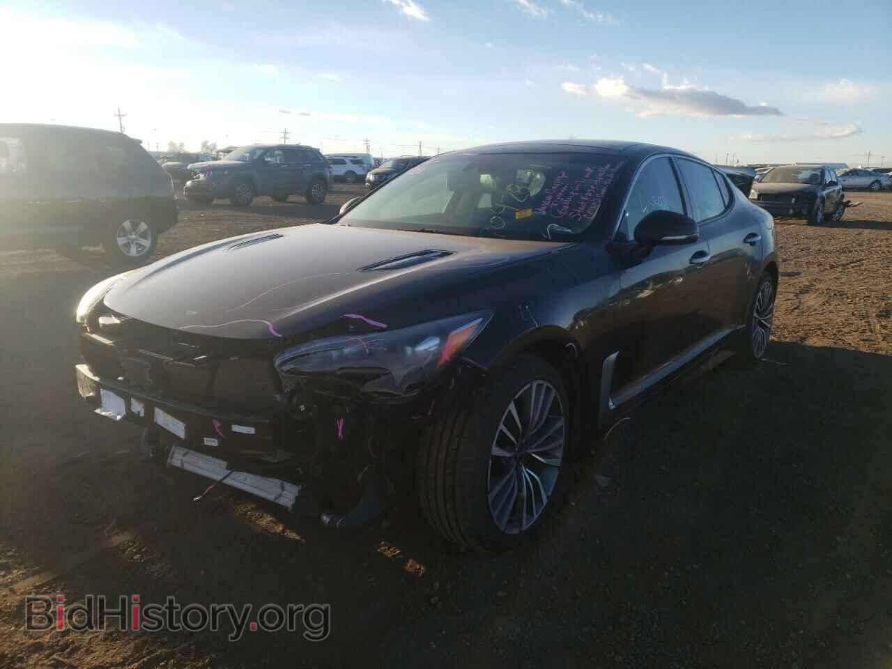 2018 KIA STINGER - VIN: KNAE25LA2J6015418 - Фото 2