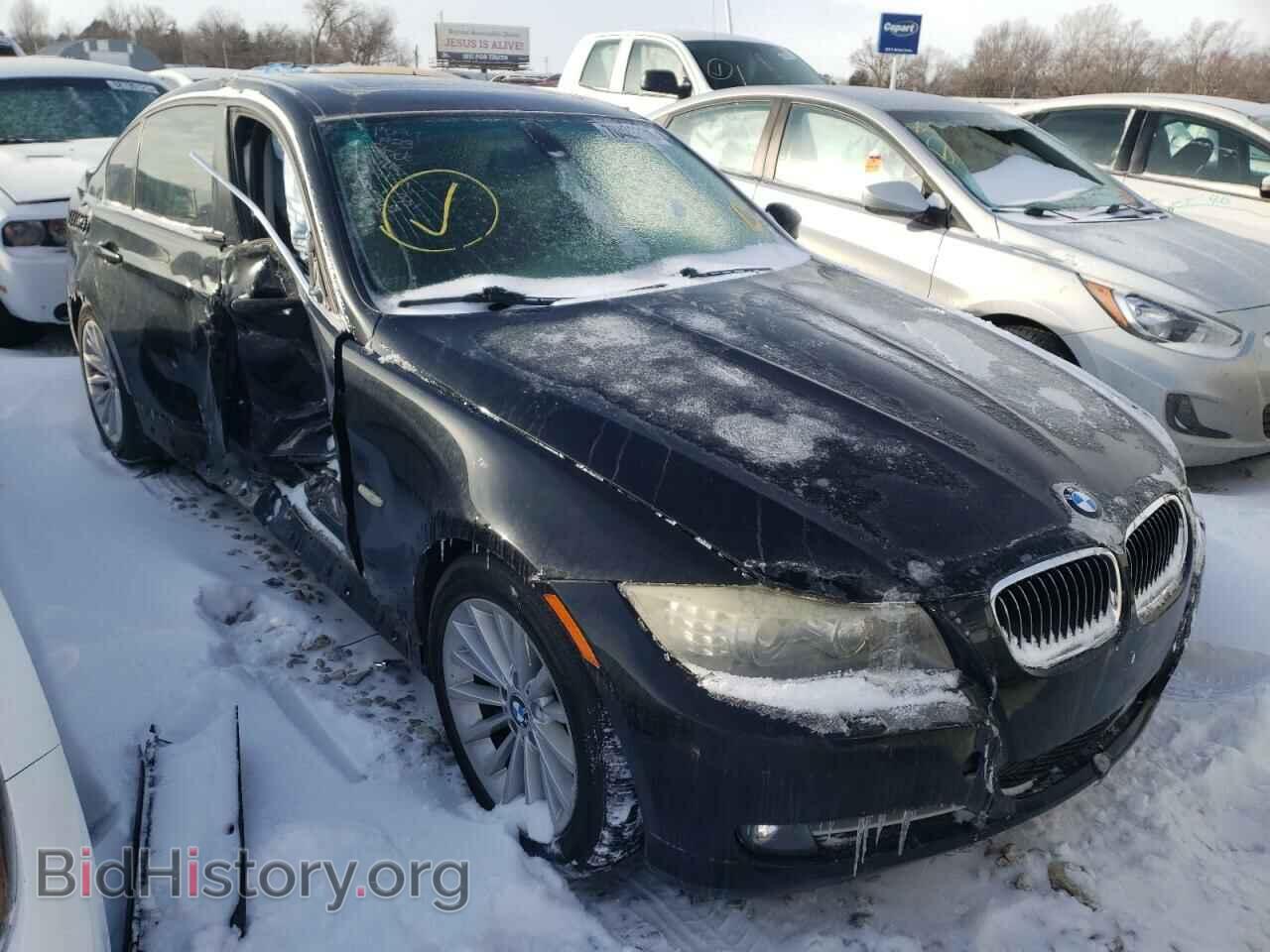 Photo WBAPM73599A365882 - BMW 3 SERIES 2009