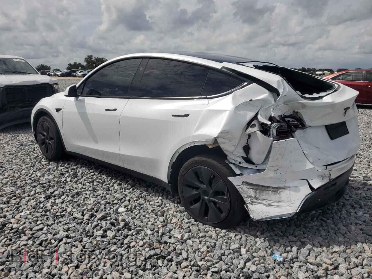 2025 TESLA MODEL Y - VIN: 7SAYGDED2SA376351 - Photo 2