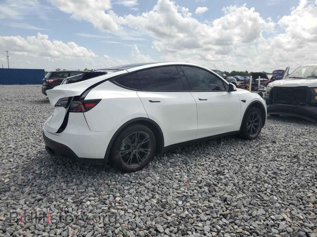 2025 TESLA MODEL Y - VIN: 7SAYGDED2SA376351 - Photo 3