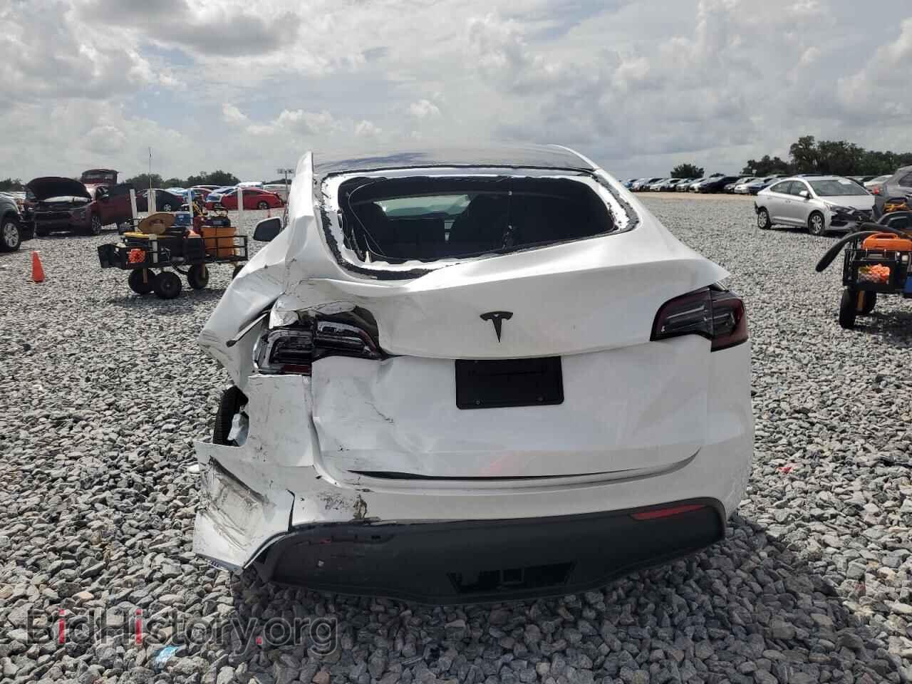 2025 TESLA MODEL Y - VIN: 7SAYGDED2SA376351 - Photo 6