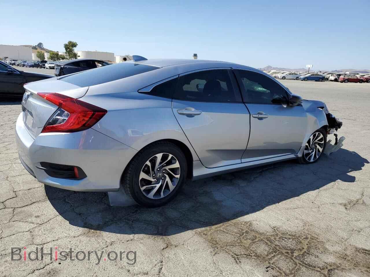 2017 HONDA CIVIC - VIN: 19XFC2F73HE209351 - Фото 3