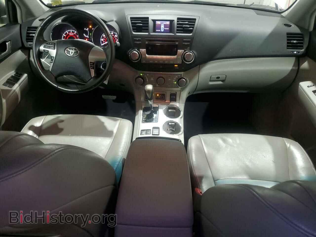 2012 TOYOTA HIGHLANDER - VIN: 5TDBK3EH6CS123130 - Фото 8