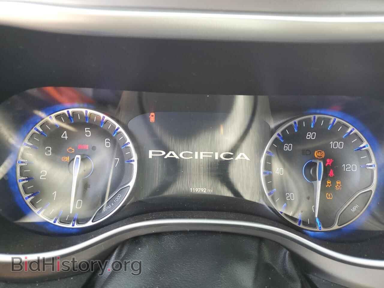 2018 CHRYSLER PACIFICA - VIN: 2C4RC1GG2JR170813 - Фото 9