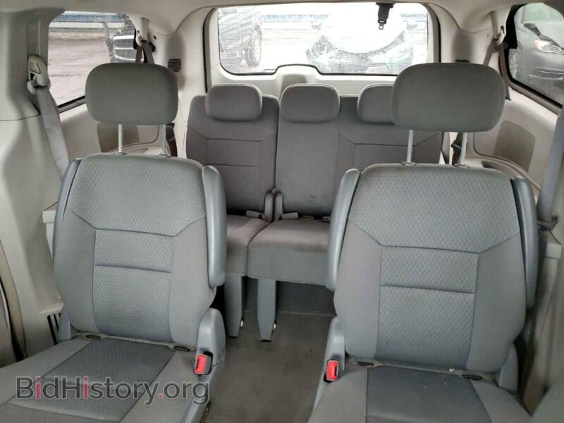 2010 Dodge CARAVAN (VIN 2D4RN5D16AR234582) — photo 10 of 13