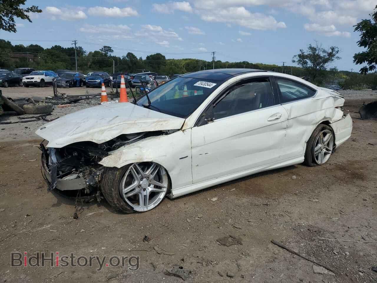Фотография WDDGJ5HBXCF838851 - MERCEDES-BENZ C-CLASS 2012