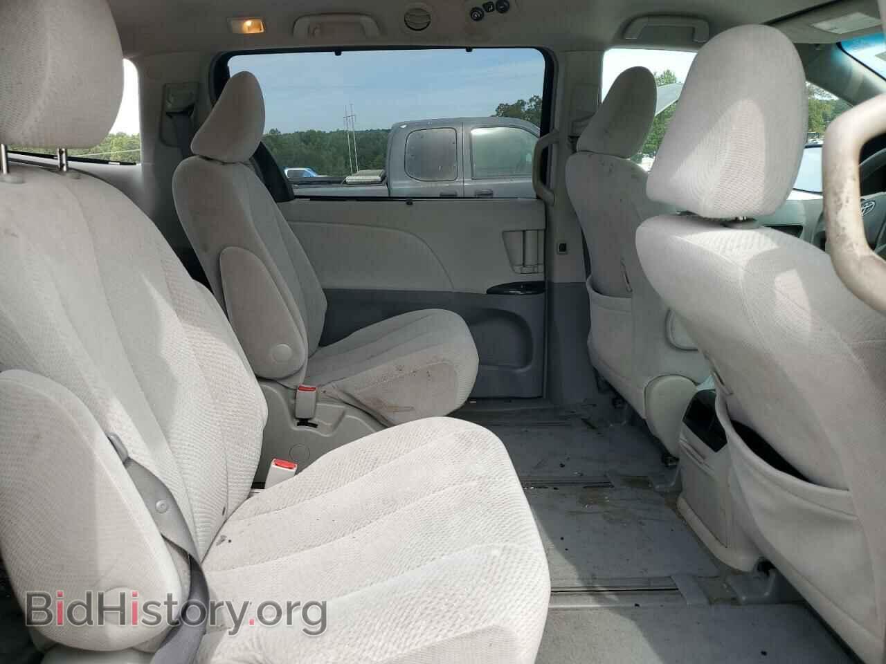 2011 TOYOTA All Models - VIN: 5TDJK3DC1BS022867 - Фото 11