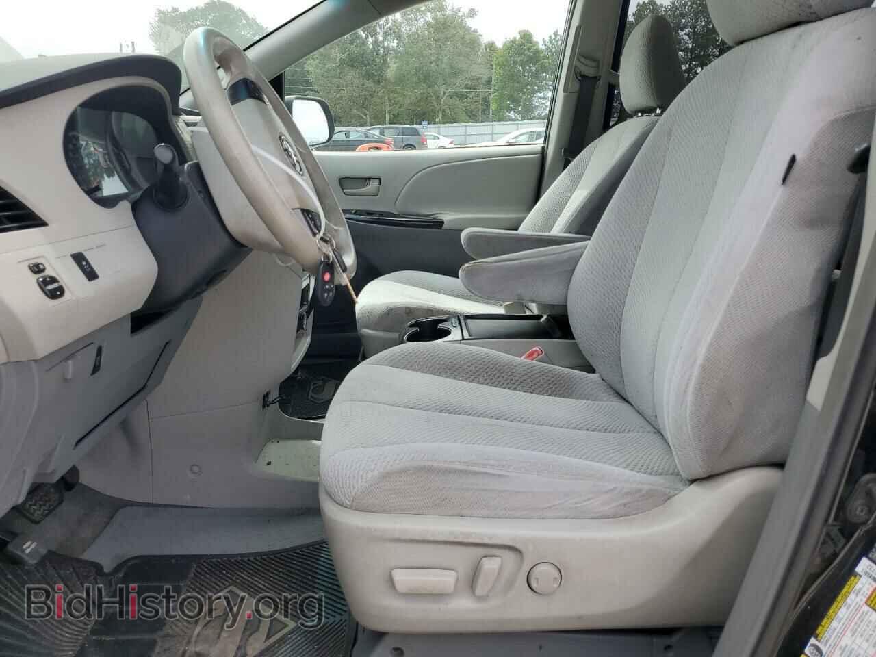 2011 TOYOTA All Models - VIN: 5TDJK3DC1BS022867 - Фото 7