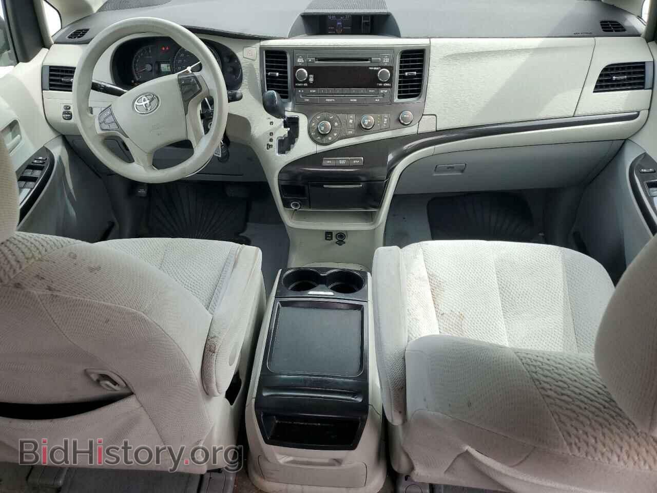 2011 TOYOTA All Models - VIN: 5TDJK3DC1BS022867 - Фото 8