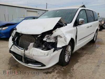 2015 Chrysler MINIVAN Town & COU, белый — VIN 2C4RC1CG1FR753838, Copart