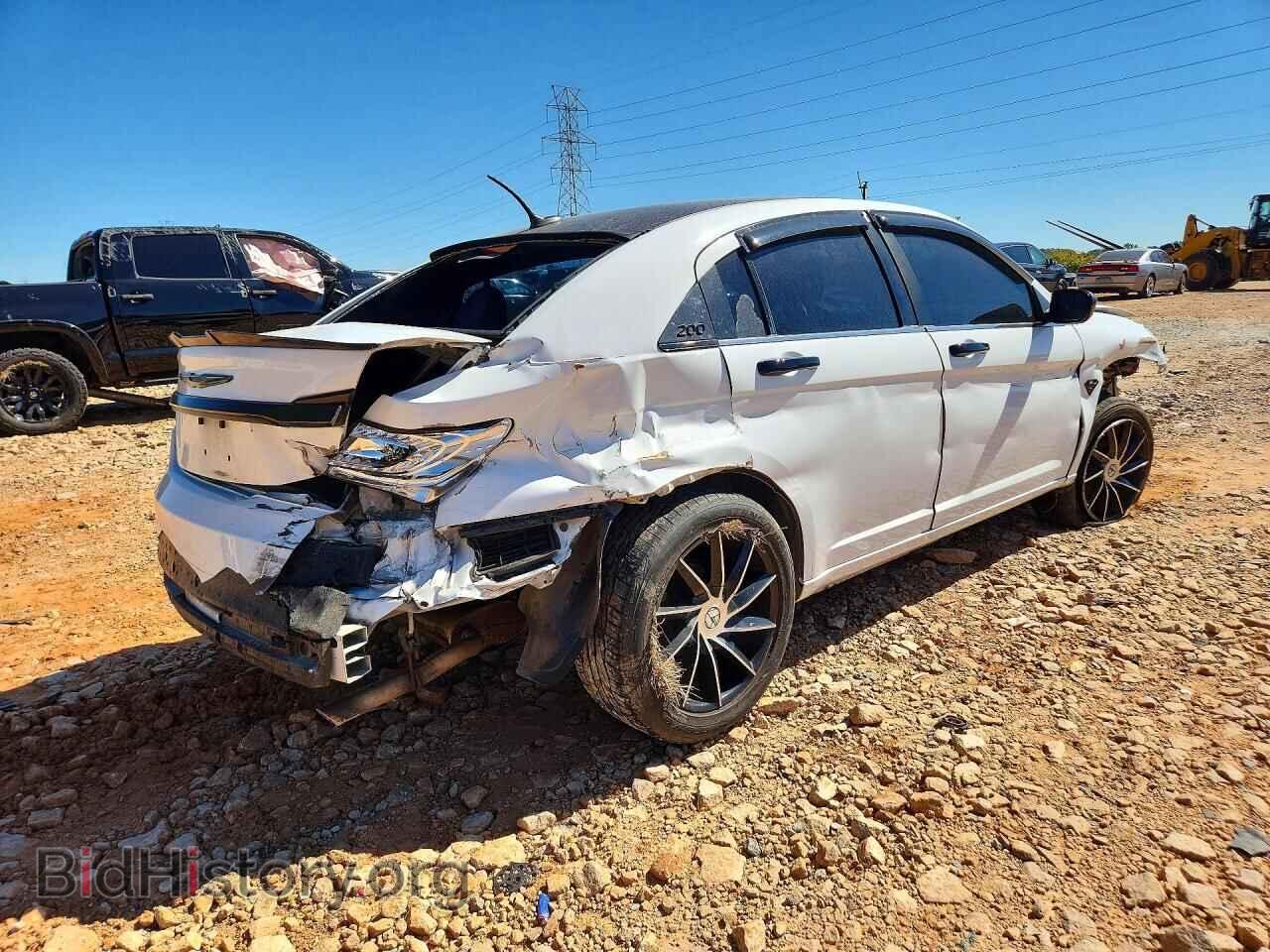 2014 CHRYSLER 200 - VIN: 1C3CCBAB8EN205208 - Фото 3