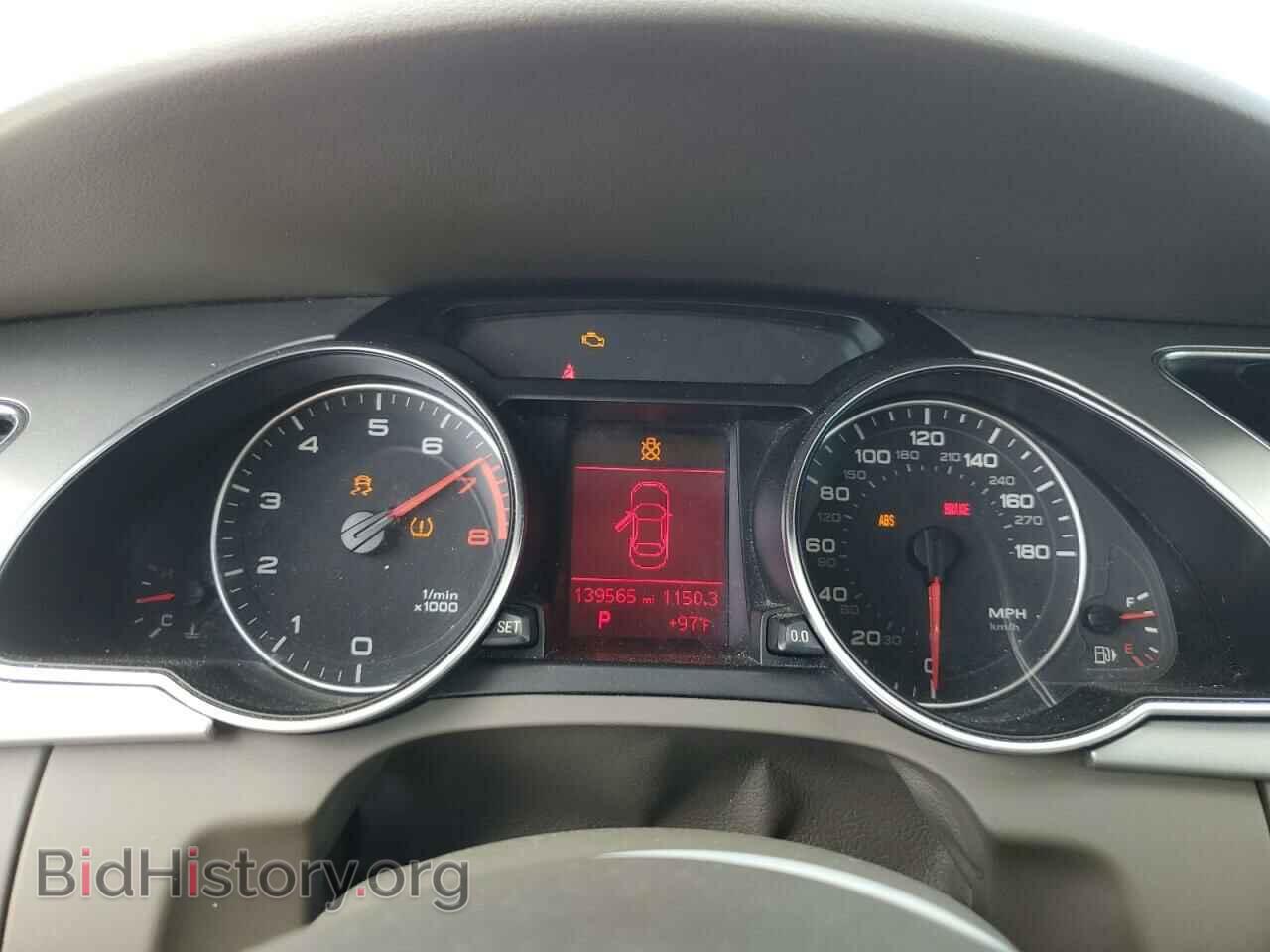 2011 AUDI A5 - VIN: WAUCFAFH6BN007004 - Фото 9