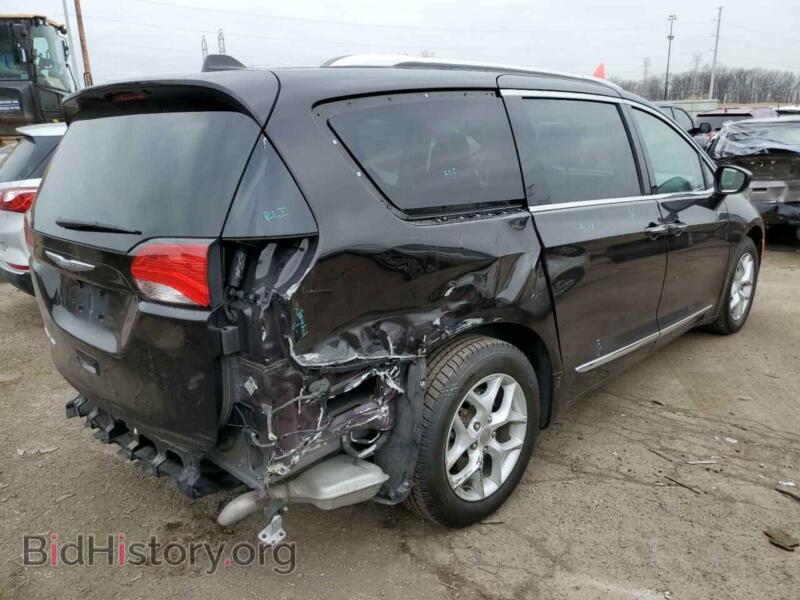 2018 Chrysler PACIFICA (VIN 2C4RC1EG5JR116862) — фото 3 из 12