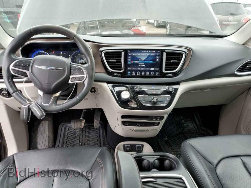 2018 Chrysler PACIFICA (VIN 2C4RC1EG5JR116862) — фото 8 из 12