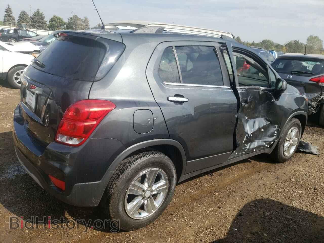 2018 CHEVROLET TRAX - VIN: 3GNCJLSB2JL223677 - Фото 3