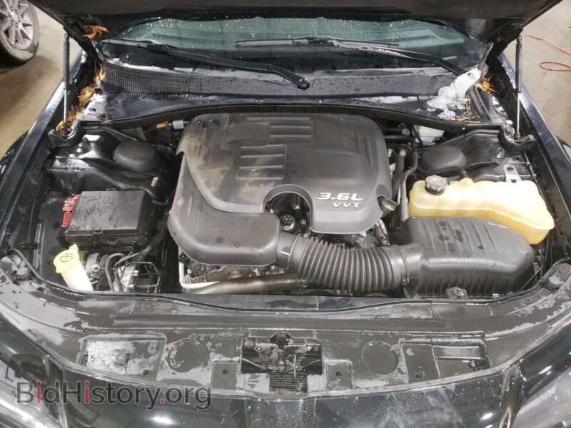 2014 Chrysler 300 (VIN 2C3CCAGGXEH384230) — фото 7 из 10